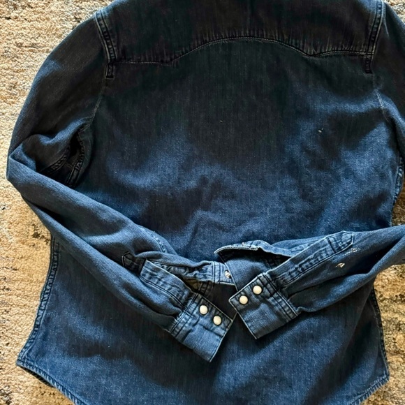 COPY - Levi’s Strauss red label pearl snaps size XS women shirt dark wash like … - Picture 2 of 6